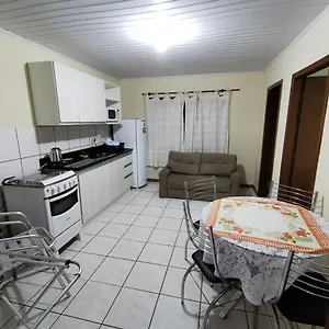 https://kitnet-70m-praia-de-bombinhas.santa-catarina-brasil.com