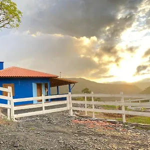 https://casa-de-campo-recanto-alegre.santa-catarina-brasil.com
